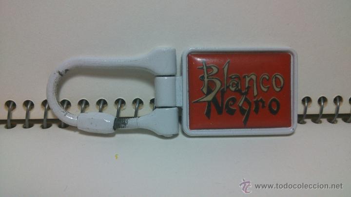 Coleccionismo de llaveros: LLAVERO BLANCO Y NEGRO (DIARIO ABC) - Foto 1
