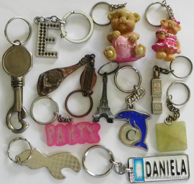 Collection of Keychains: LOTE DE LLAVEROS OSO JAM&Oacute;N DANIELA MOSQUET&Oacute;N TORRE EIFFEL BOTELLA ZOCO DELF&Iacute;N LETRA ABRIDOR LLAVERO