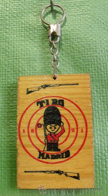 Coleccionismo de llaveros: Llavero Tiro Madrid - Feliz D&iacute;a en la Feria (Snoopy)