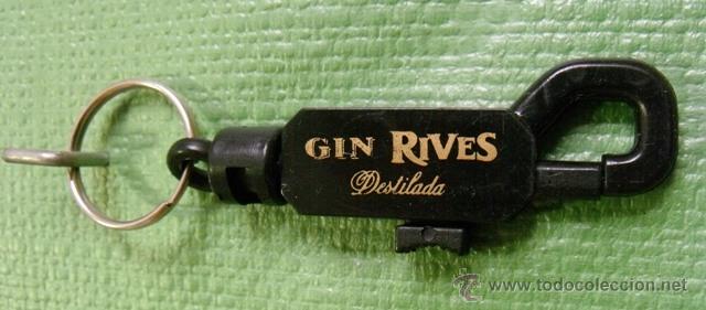 Coleccionismo de llaveros: Llavero Mosquet&oacute;n Publicitario Ginebra Rives (Gin) - Puerto de Santa Mar&iacute;a (C&aacute;diz)