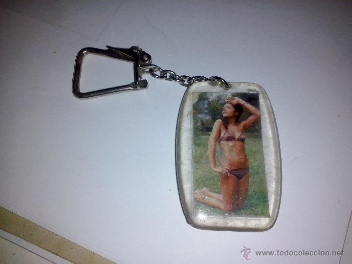 llavero chica vintage