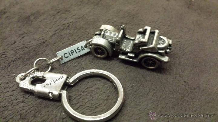 Sammlung von Schl&uuml;sselanh&auml;ngern: LLAVERO COCHE ANTIGUO