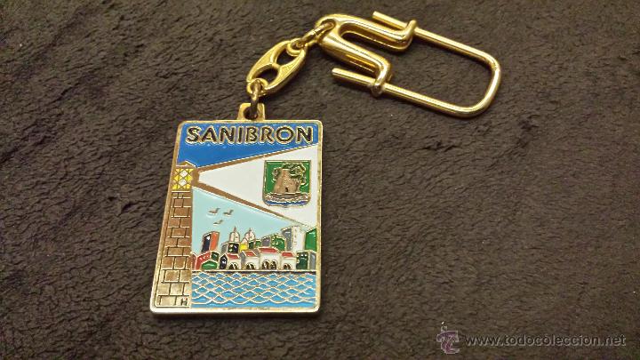Collectionnisme de portes-cl&eacute;s: LLAVERO CON ESCUDO HER&Aacute;LDICO DE VIGO Y IMAGEN DEL FARO Y EL PUERTO DE LA CIUDAD (SANIBRON)