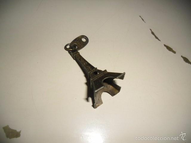 Coleccionismo de llaveros: LLAVEROS CAJ-3 PARIS TORRE EIFFEL - Foto 1
