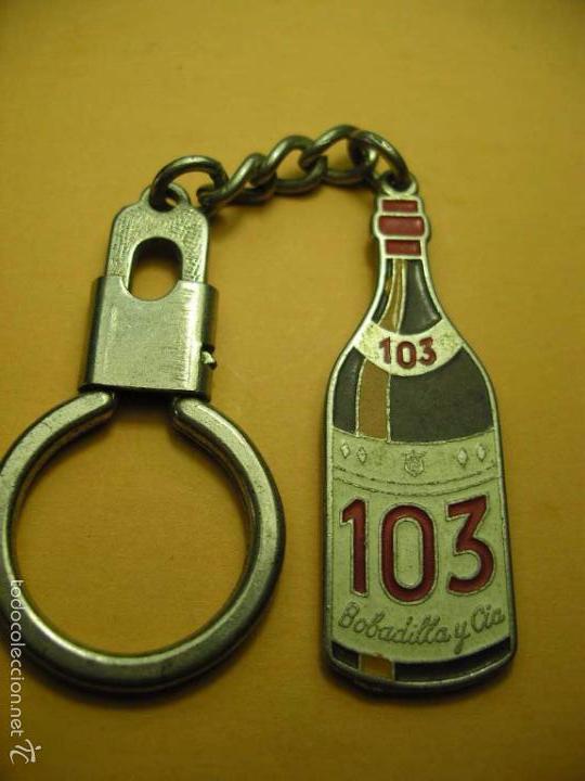 Coleccionismo de llaveros: Llavero botella de brandy, co&ntilde;ac 103, de metal - Foto 1