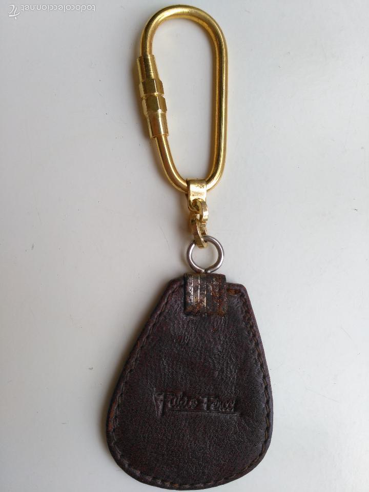 Collection of Keychains: llavero de piel de la marca ilaliana fabio fencci