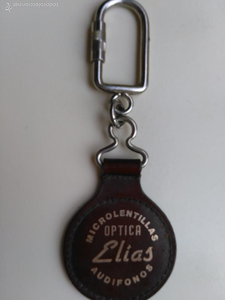 Collection of Keychains: Llavero con publicidad de la &oacute;ptica Ellas