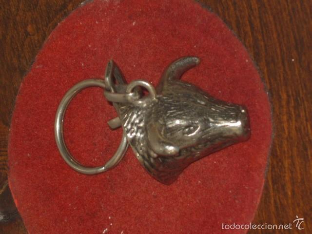 Coleccionismo de llaveros: LLAVERO CABEZA DE TORO. - Foto 2