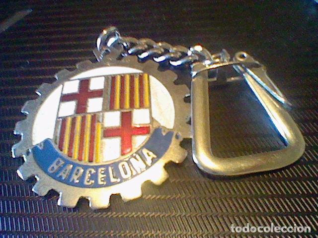 Coleccionismo de llaveros: llavero engranaje barras cruces Barcelona bonito