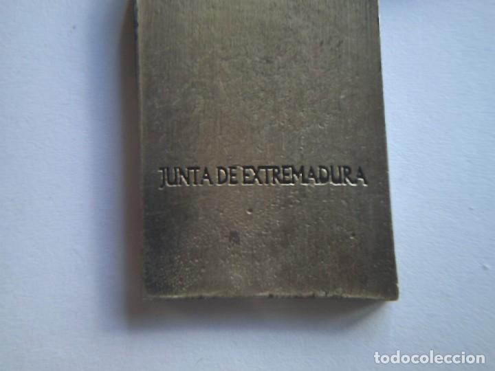 Coleccionismo de llaveros: Llavero alimentos de extremadura - Foto 3