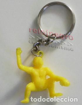 Coleccionismo de llaveros: LLAVERO - MONO O GORILA - FIGURA &iquest; DUNKIN ?- JUGUETE DE PL&Aacute;STICO - FIGURITA AMARILLO - ANIMAL - RARO