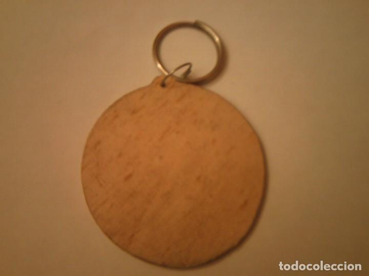 Coleccionismo de llaveros: Llavero yoplait rockabilly - Foto 2