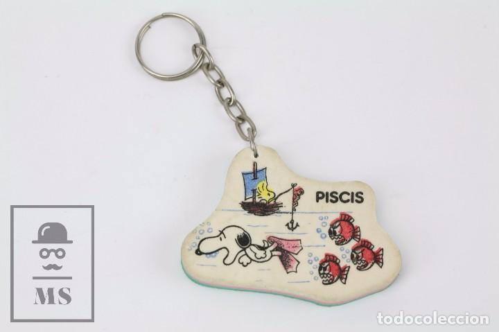 Coleccionismo de llaveros: Llavero de Espuma - Snoopy. Piscis - A&ntilde;os 80 - Medidas 7 x 4,5 cm