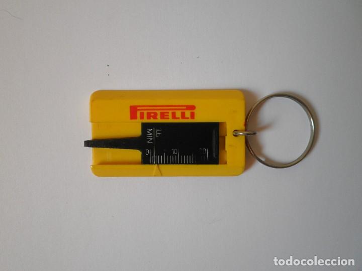 Collection of Keychains: LLAVERO ANTIGUO PIRELLI
