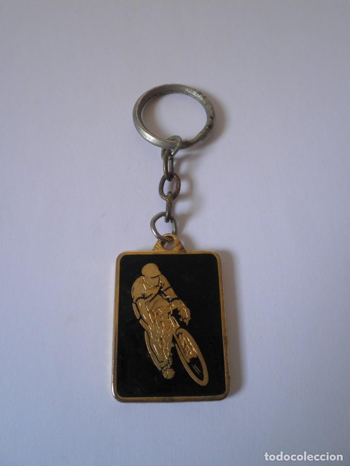 Collection of Keychains: LLAVERO ANTIGUO PRIMERA BICICLETADA TARRAGONA 1991