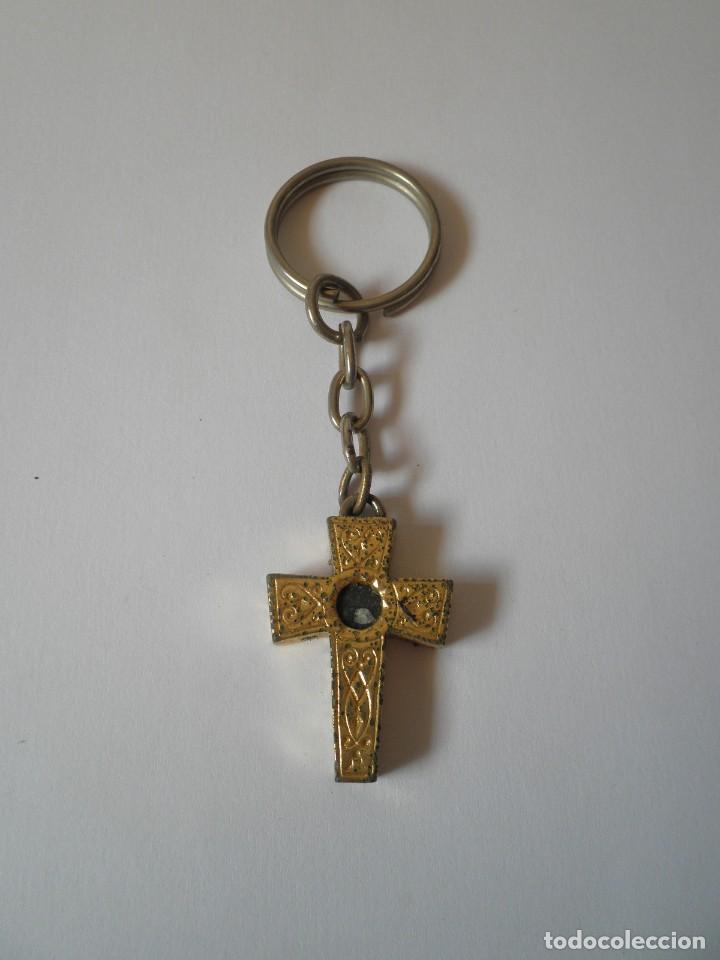 Collectionnisme de portes-cl&eacute;s: LLAVERO ANTIGUO CRUZ DORADA