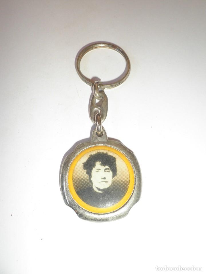 Coleccionismo de llaveros: LLAVERO ANTIGUO ROSALIA DE CASTRO - Foto 1