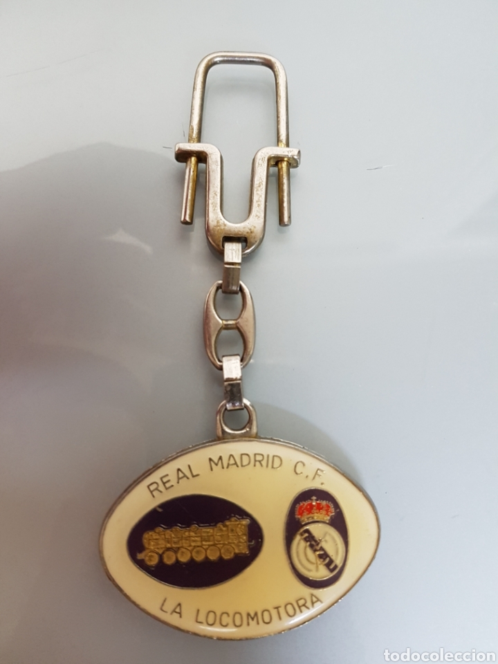 Coleccionismo de llaveros: ANTIGUO LLAVERO REAL MADRID LA LOCOMOTORA