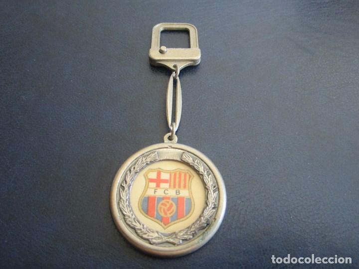 Collection of Keychains: PRECIOSO LLAVERO F.C BARCELONA-BAR&Ccedil;A, A&Ntilde;OS OCHENTA, TEMA FUTBOL