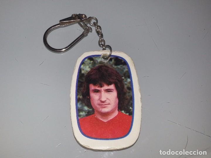 Coleccionismo de llaveros: PHOSKITOS : ANTIGUO LLAVERO CROMO FUTBOL MUNDIAL ESPA&Ntilde;A 82 JUGADOR ESPA&Ntilde;A - SAURA - VALENCIA F.C