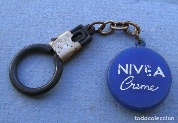 Coleccionismo de llaveros: llavero crema nivea - Foto 1