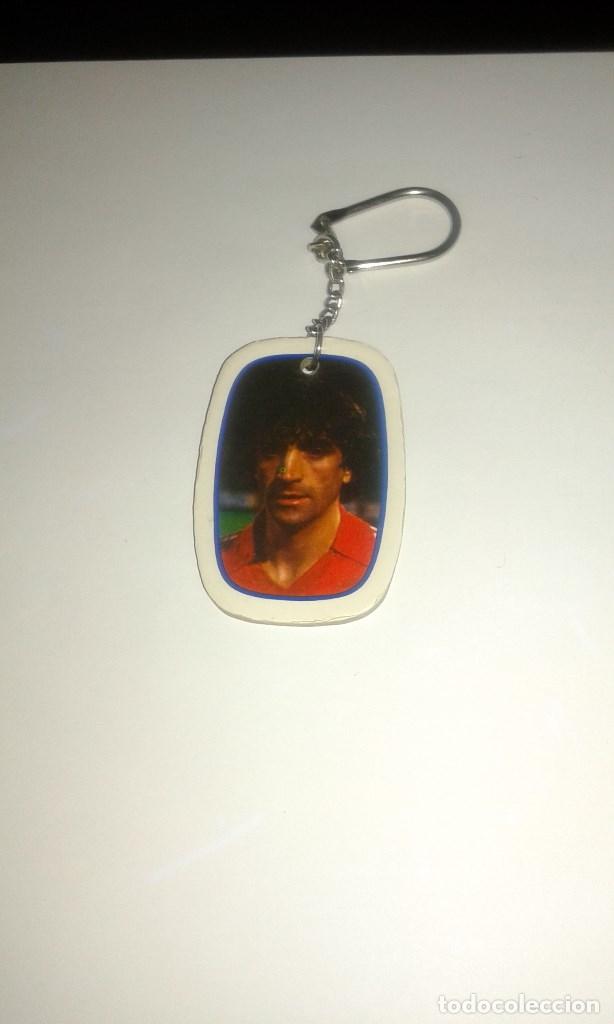 Coleccionismo de llaveros: LLAVERO PROMOCIONAL DE PHOSKITOS EUROCOPA 1984 ALEXANCO JUGADOR F.C.BARCELONA PREMIUM