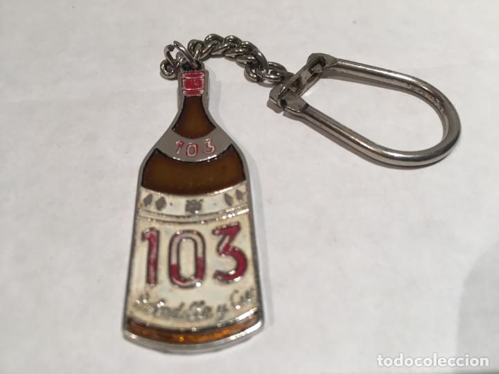 Coleccionismo de llaveros: LLAVERO DE BRANDY 103 A&Ntilde;OS 60