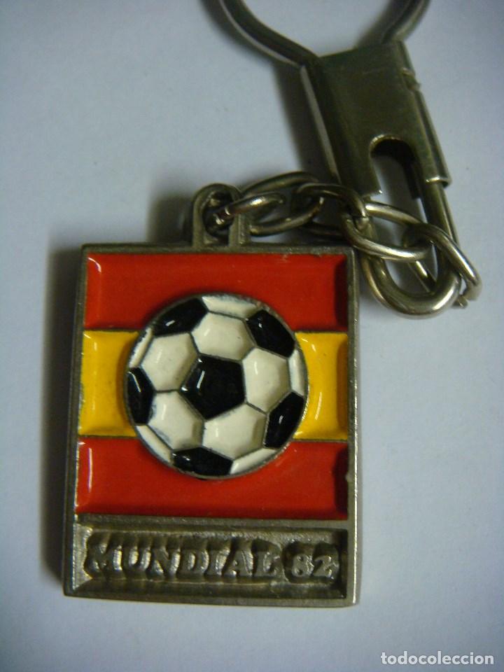 Coleccionismo de llaveros: LLAVERO DEL MUNDIAL 82 BALON CUADRADO