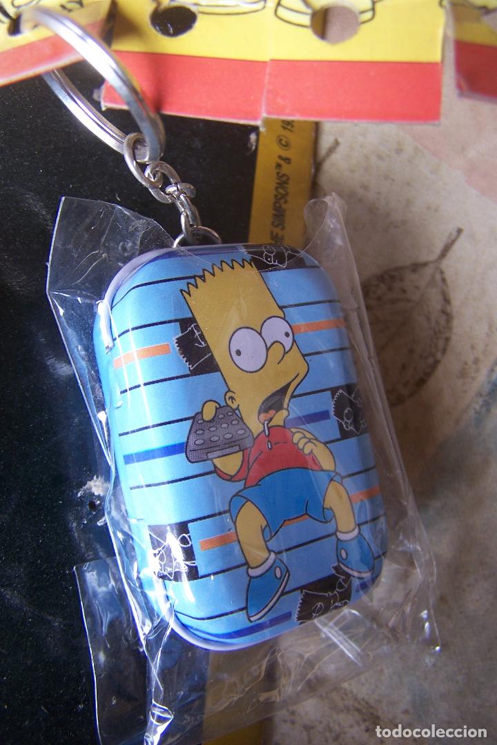Coleccionismo de llaveros: llavero cajita los simpsons