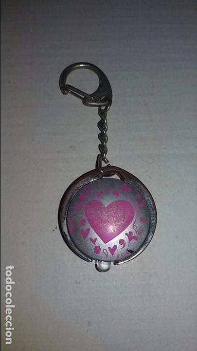 Coleccionismo de llaveros: LLAVERO CORAZ&Oacute;N CON LINTERNA - SIMBA TOYS - Foto 1