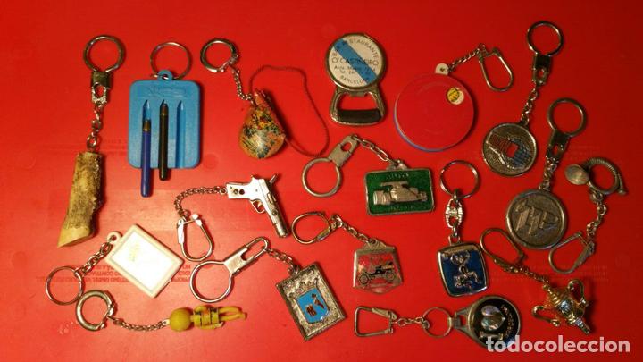 Coleccionismo de llaveros: LOTE DE 17 LLAVEROS - L4 - Foto 1