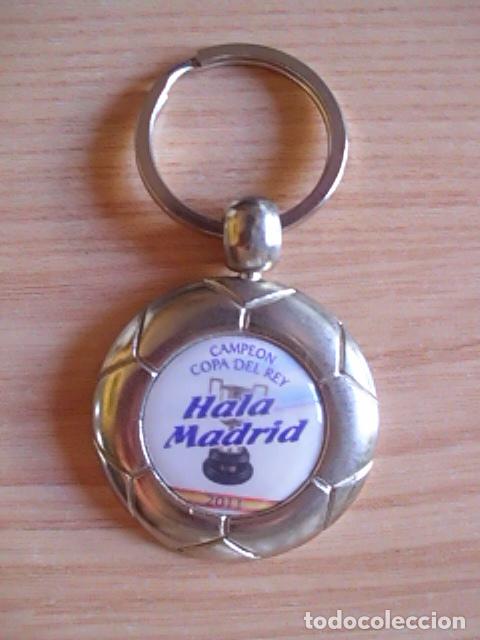Collectionnisme de portes-cl&eacute;s: Llavero Real Madrid. Campe&oacute;n Copa del Rey a&ntilde;o 2011. Hala Madrid. Met&aacute;lico. F&uacute;tbol