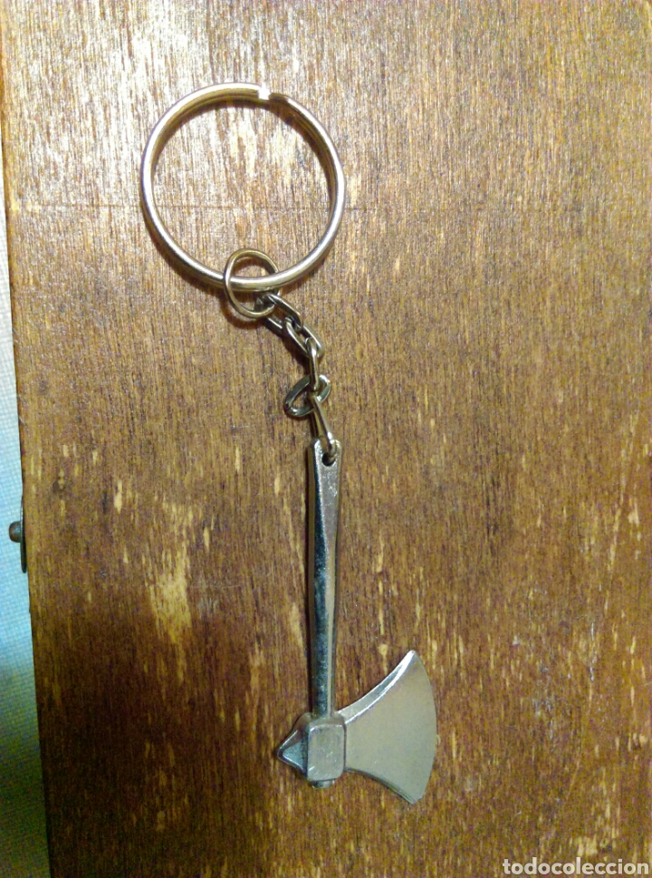 Coleccionismo de llaveros: Llavero hacha medieval metal - Foto 2