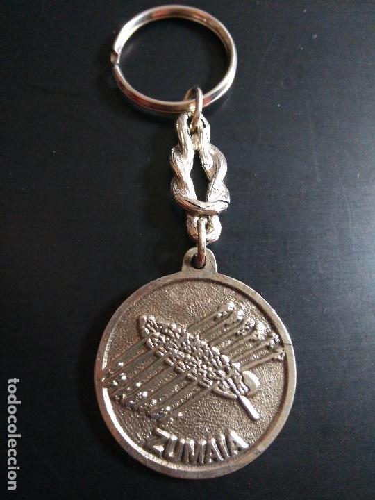 Collection of Keychains: Llavero antiguo con publicidad de AUTOKONZALALEAK. ELKAR AUZOA. ZUMAIA. PAIS VASCO