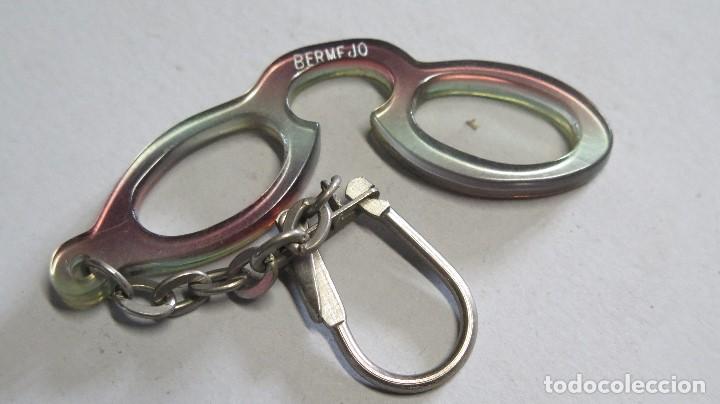 Coleccionismo de llaveros: LLAVERO GAFAS BERMEJO - Foto 1