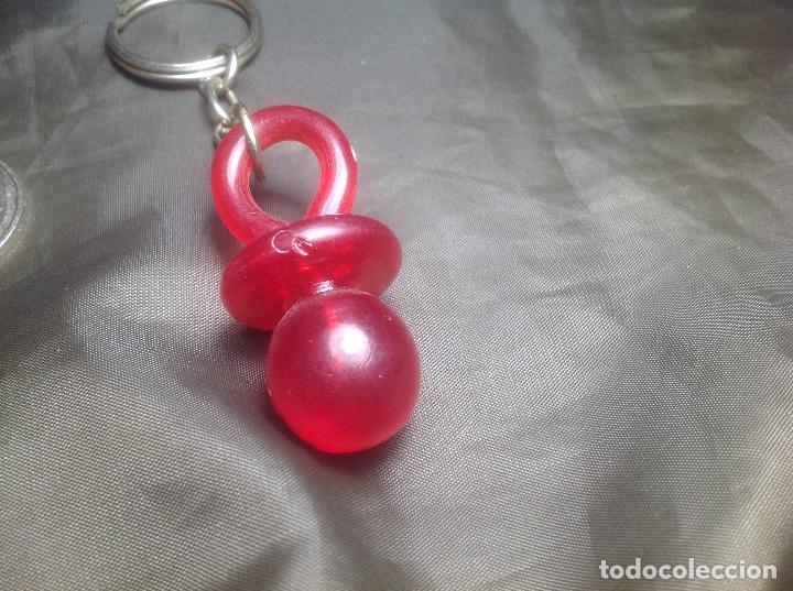 Llavero chupete de la suerte plástico rojo 5 cm - Sold through Direct Sale  - 117565095