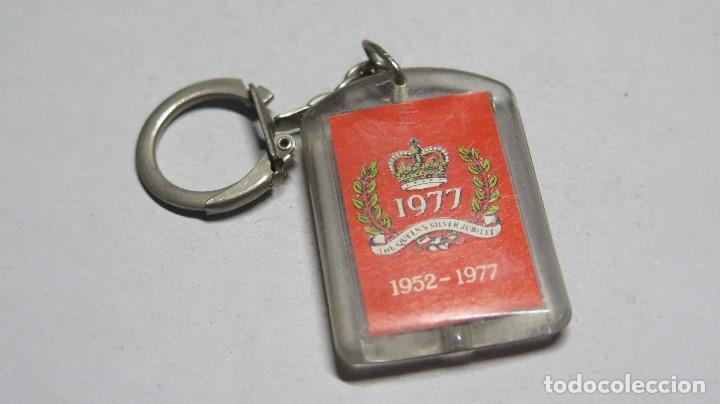 Coleccionismo de llaveros: LLAVERO THE QUEENS SILVER JUBILEE - Foto 1