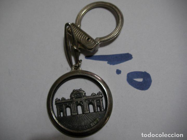 Collection of Keychains: ANTIGUO LLAVERO - ENVIO INCLUIDO A ESPA&Ntilde;A