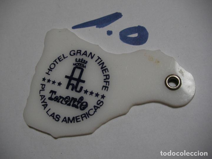 Collection of Keychains: ANTIGUO LLAVERO - ENVIO INCLUIDO A ESPA&Ntilde;A
