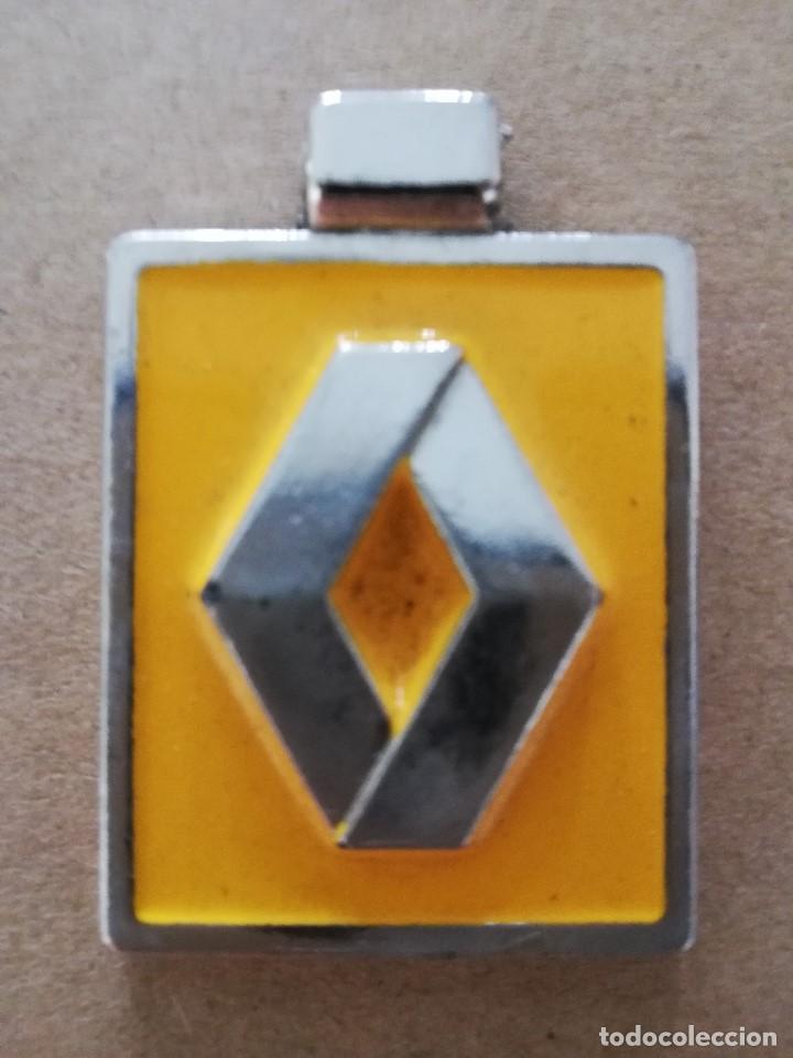 Collezionismo di Portachiavi: PARTE DE LLAVERO MET&Aacute;LICO: LOGOTIPO RENAULT (CONCESIONARIO BETAUTO, BADALONA &middot; PESO: 22 GRAMOS)