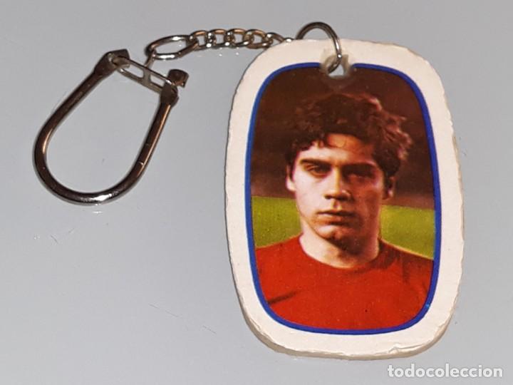Coleccionismo de llaveros: ANTIGUO LLAVERO CROMO FUTBOL MUNDIAL ESPA&Ntilde;A 82 REGALO PROMOCIONAL DE PHOSKITOS - LOPEZ UFARTE