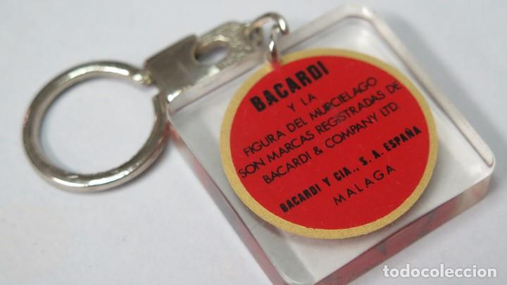 Coleccionismo de llaveros: LLAVERO BACARI - Foto 2