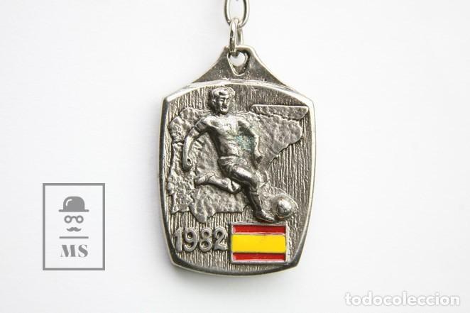 Coleccionismo de llaveros: Llavero Publicitario De Metal - Gruas Sol, S. Pedro del Pinatar / Mundial Espa&ntilde;a 82