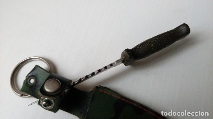 Coleccionismo de llaveros: Minicuchillo Rambo. - Foto 3