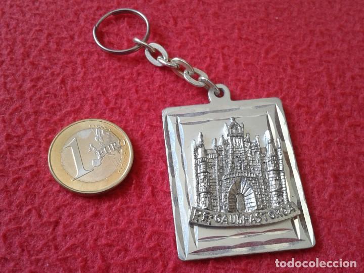 Coleccionismo de llaveros: LLAVERO KEYRING KEYCHAIN PORTE-CL&Eacute;S PALACIO EPISCOPAL DE ASTORGA (LE&Oacute;N) ANTONI GAUDI ARQUITECTO VER