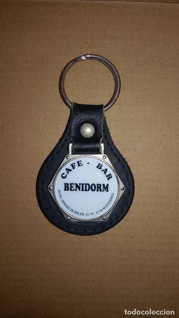 Coleccionismo de llaveros: LLAVERO CAF&Eacute; BAR BENIDORM (C&Aacute;CERES) - Foto 1