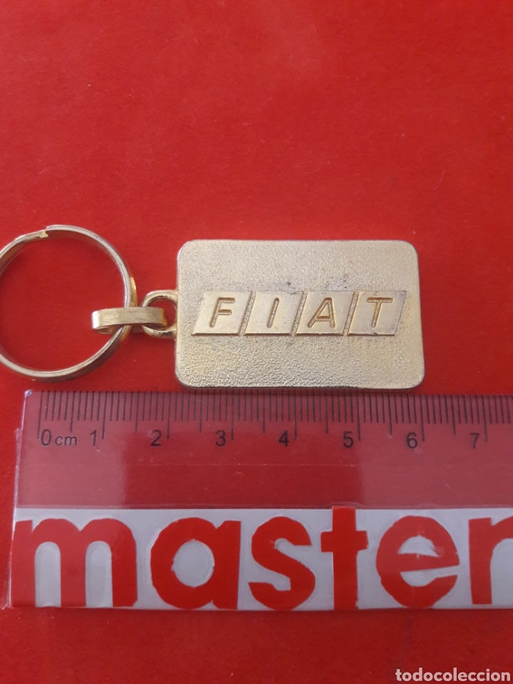 Coleccionismo de llaveros: Llavero FIAT LOGO DORADO A&Ntilde;OS 80