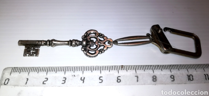 Coleccionismo de llaveros: Llavero llave cl&aacute;sica antigua metal