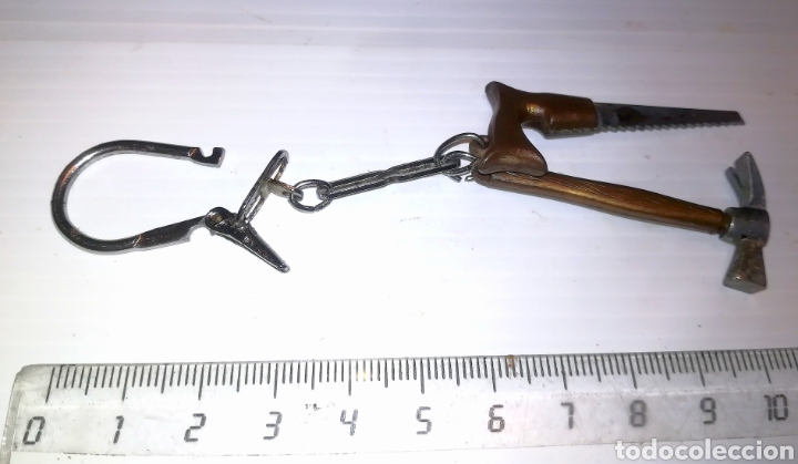 Coleccionismo de llaveros: Llavero martillo sierra - Foto 1