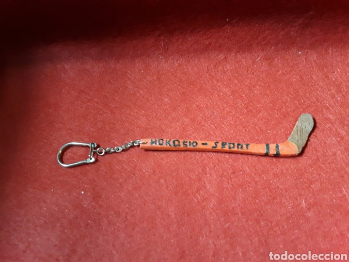 Collectionnisme de portes-cl&eacute;s: Llavero antiguo stick de hockey